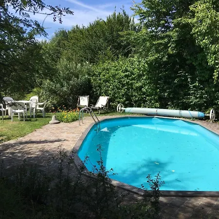 Сasa de vacaciones Charming Holiday In Sautour With Private Garden *