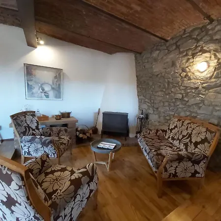 Сasa de vacaciones Charming Holiday In Sautour With Private Garden Philippeville